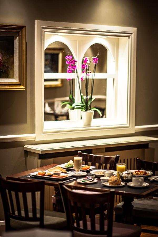 Gullane'S Hotel Баллінасло Екстер'єр фото