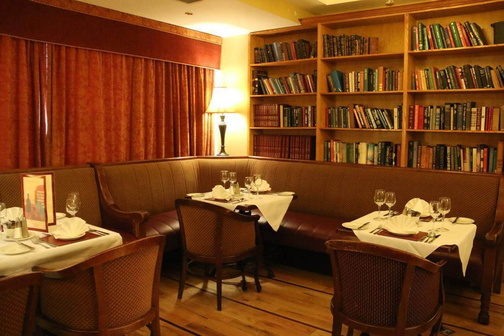 Gullane'S Hotel Баллінасло Екстер'єр фото